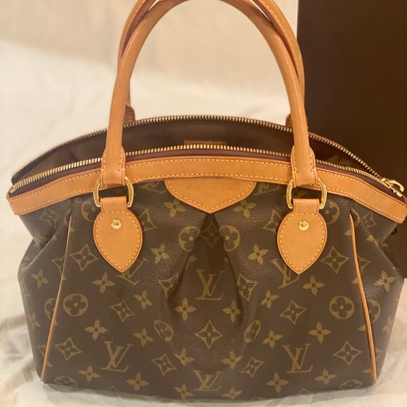 Louis Vuitton Tivoli PM Handbag - Picture 2 of 9